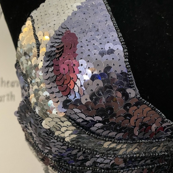 Butterfly Sequin backless silver halter crop top - Picture 4 of 11